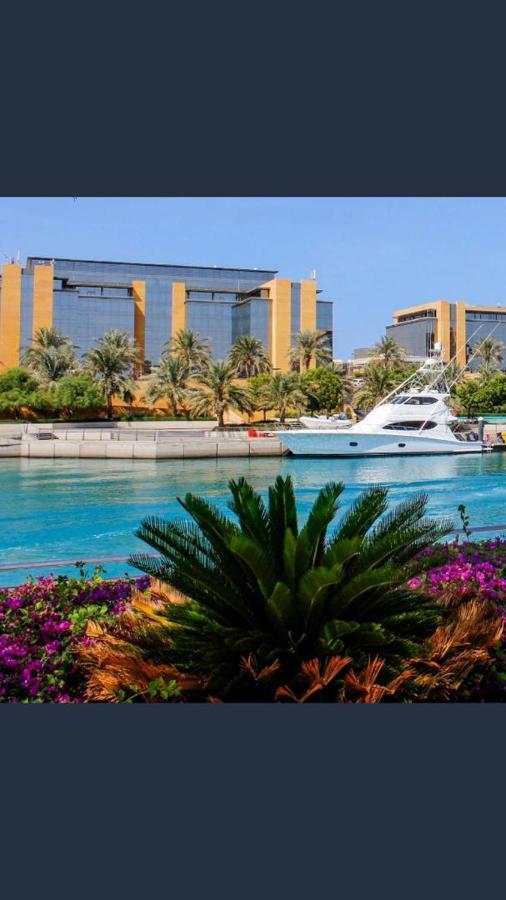 أستديو توليب مارينا الفندقي King Abdullah Economic City Екстер'єр фото